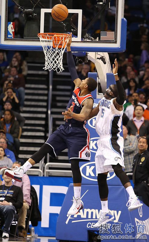 11日NBA精选:比尔压哨空接绝杀 维金斯献暴扣