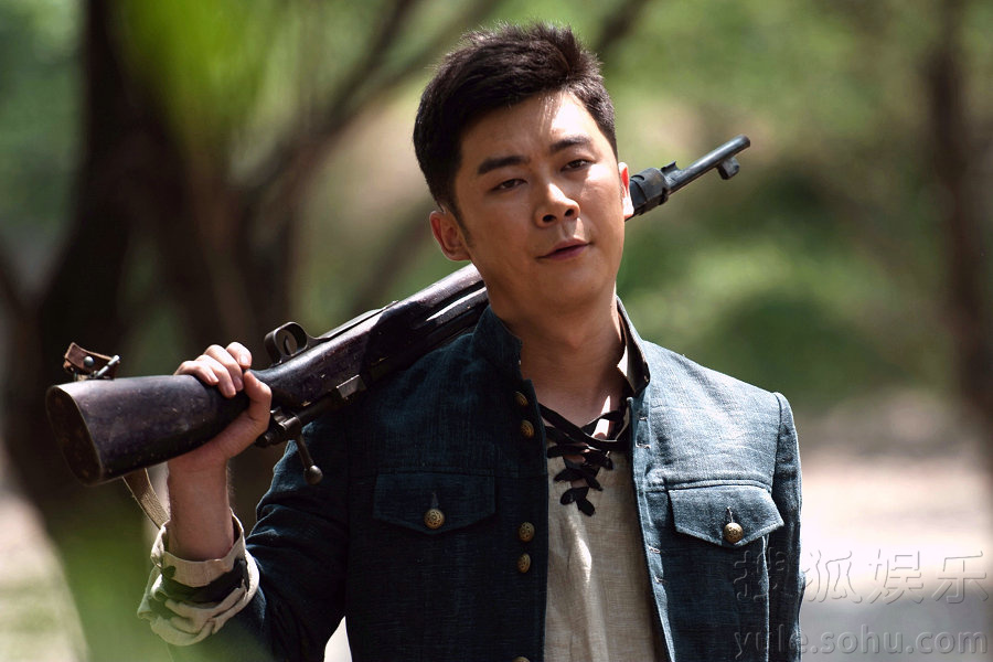 《战火连天》登北京影视 曹征唐一菲谱战地恋