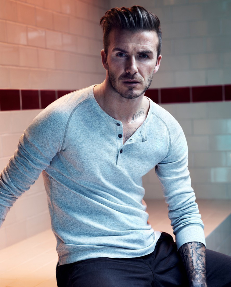 身躯健壮大秀纹身 贝克汉姆(david beckham)最新内衣写真日前曝光