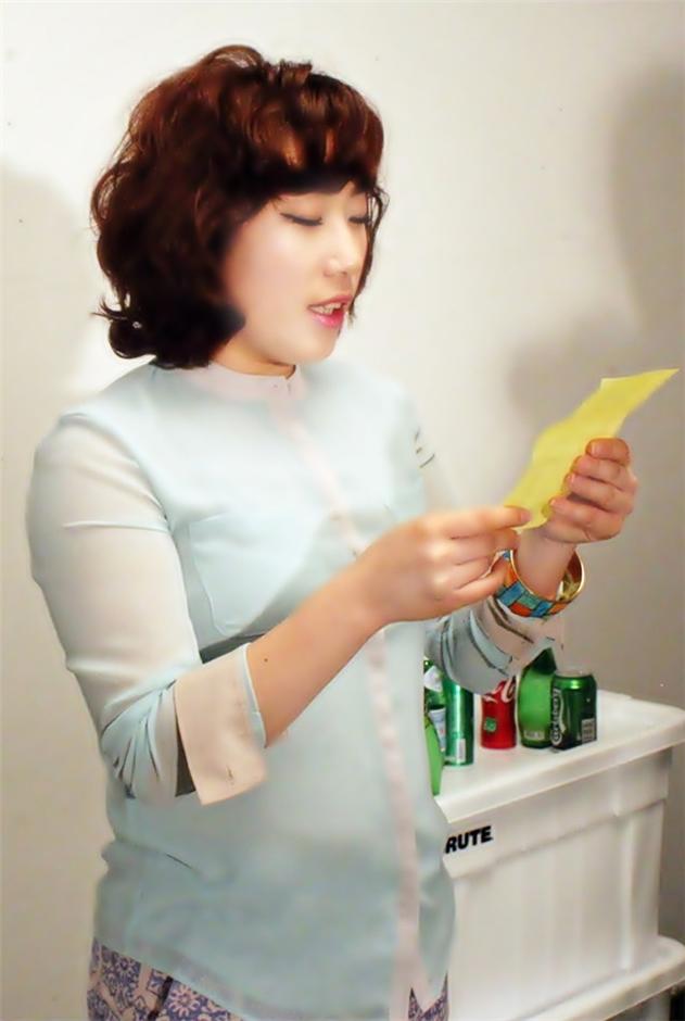 韩笑星金英姬拍写真 号召绿色环保5038197-娱