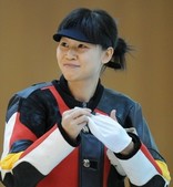 北京时间7月28日，2012年奥运会进入首日比赛的争夺。在首金争夺中，中国选手易思玲以502.9环的...
