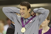 北京时间8月4日，2012年伦敦奥运会男子100米蝶泳决赛，美国选手菲尔普斯以51秒21获得冠军，南...