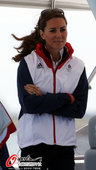 北京时间2012年8月6日，2012年伦敦奥运会：凯特王妃观战帆船帆板比赛。更多奥运视频>> 更多奥...