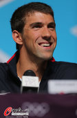 北京时间2012年7月27日，2012年伦敦奥运会，菲尔普斯出席新闻发布会。
