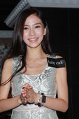     �Ѻ�����Ѷ Angelababy������ʳ�磬�����ڿ�������Baby Caf�� iSQUARE...