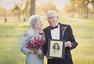 这对夫妇终于在70年后拍摄了一套正经的婚纱照