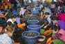 泰国海产品工厂雇黑工 每日工作16小时