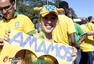 高清图：巴西世界杯开幕 场边美女球迷激情洋溢