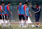 2010年11月7日，广州，2010亚运会男足前瞻，中国国奥队备战亚运首场与日本一战。